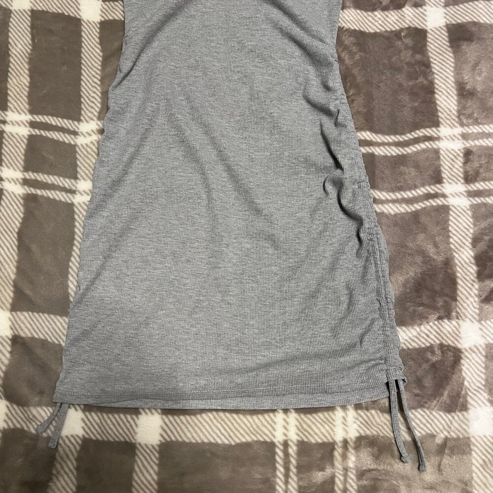Gray Ribbed Drawstring Dress – Casual & Flattering ✨ - Picture 3 of 4